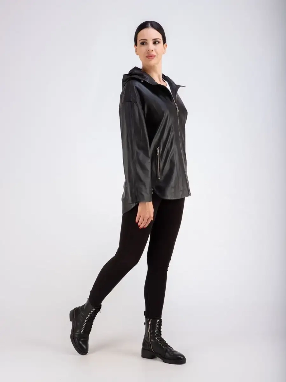 Куртка кожаная натуральная оверсайз с капюшоном