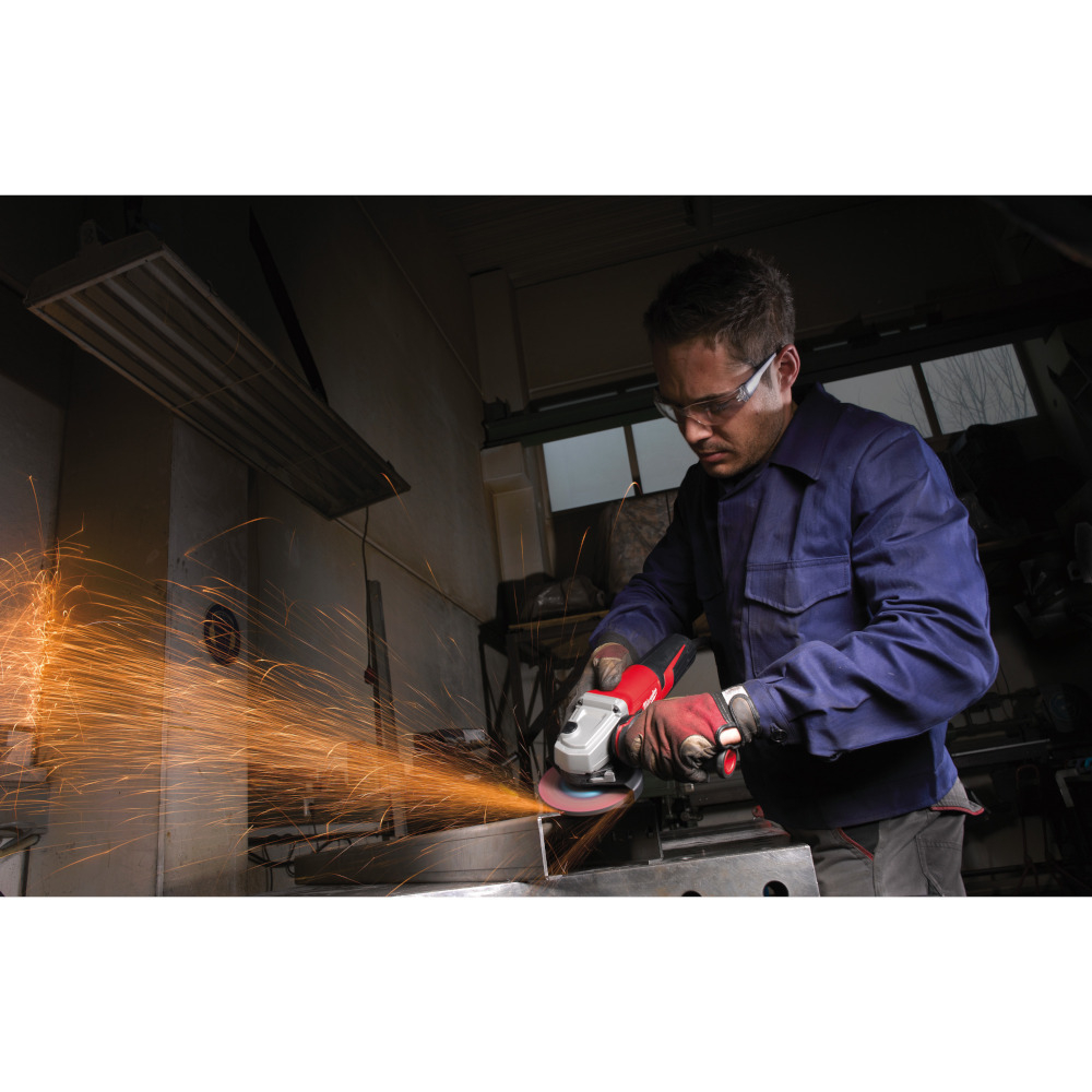 УШМ Milwaukee AGV 15-125 XE