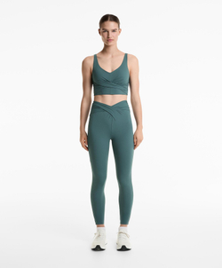 Oysho Топ-майка Light Touch с перекрестными деталями, зеленый