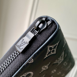 Louis Vuitton Zippy Vertical Wallet