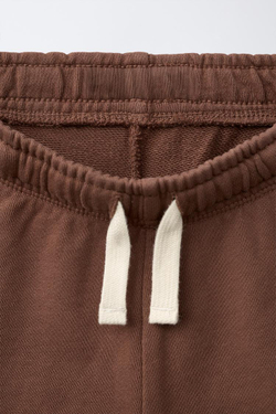 ZARA ШОРТЫ ИЗ МЯГКОЙ ТКАНИ С НАДПИСЬЮ, ШОКОЛАДНЫЙ