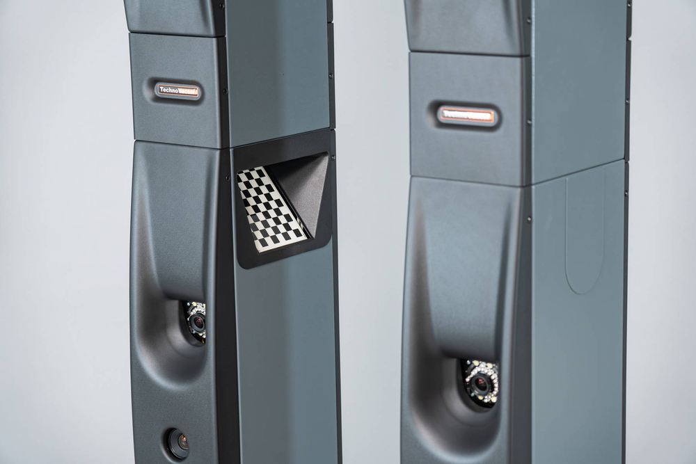 Стенд сход-развал ТехноВектор 8 T 8218