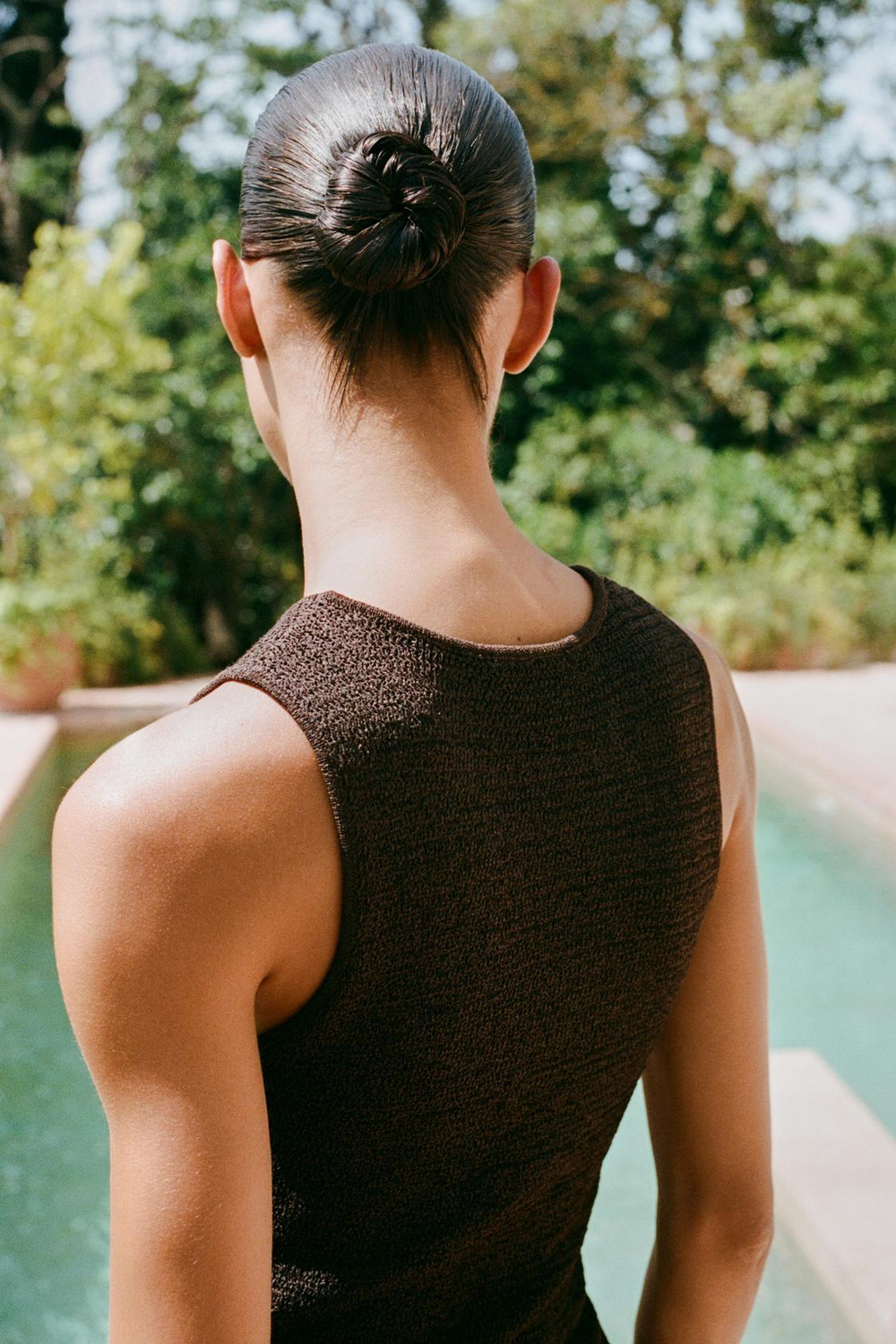 ZARA ДЛИННЫЙ ТРИКОТАЖНЫЙ ТОП С РЕЛЬЕФНЫМ УЗОРОМ, ШОКОЛАДНЫЙ