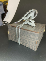 Заколка-краб. Бабочка петля со стразами. Усиленная. Цвет серебро