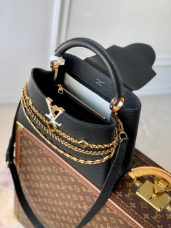 Louis Vuitton Capucines (3 sizes)