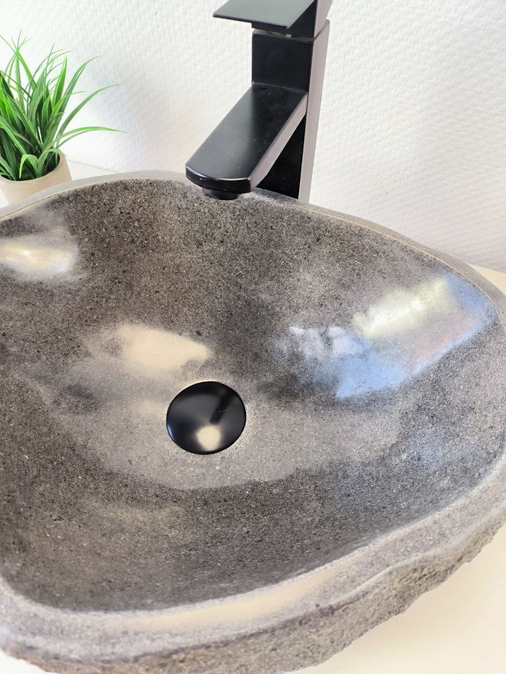 Раковина из речного камня RS-65972 45х34х15 из натурального камня
