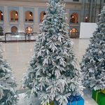 Заснеженная ель с гирляндой «Форесто» теплый свет (Литая+пвх) 240 см / 2,4 м