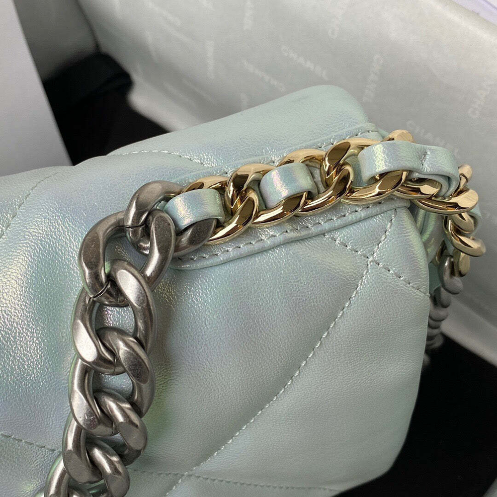 Chanel 19 26 cm
