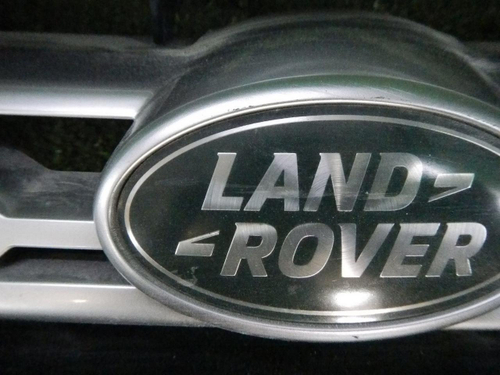 Решетка радиатора Land Rover Discovery Sport (2014-2019)
