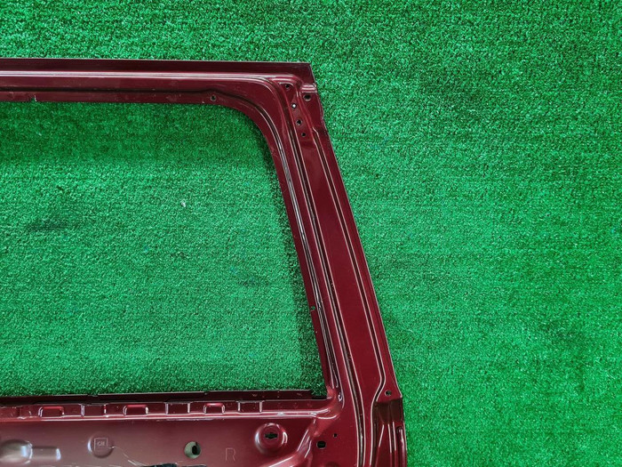 Дверь задняя правая Cadillac Escalade 4 (2014-2020)