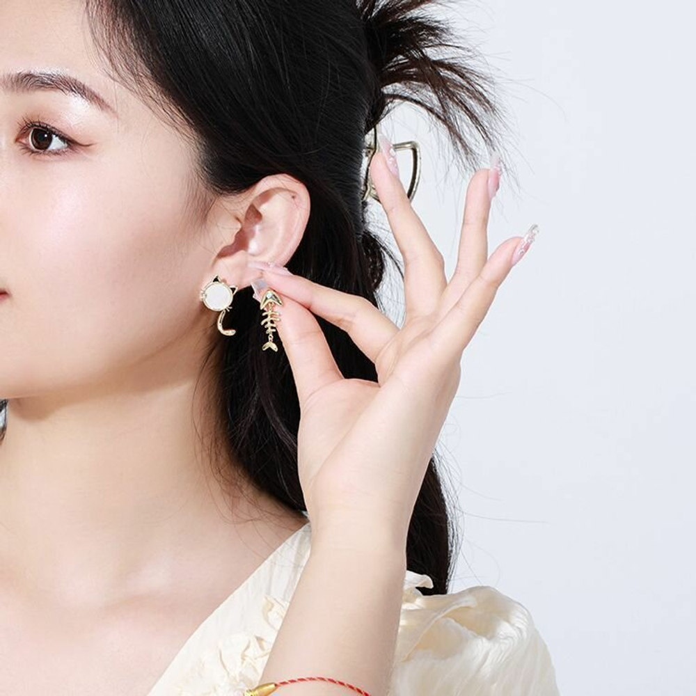 Серьги сережки ассиметричные бижутерия,  Кошка и рыбка