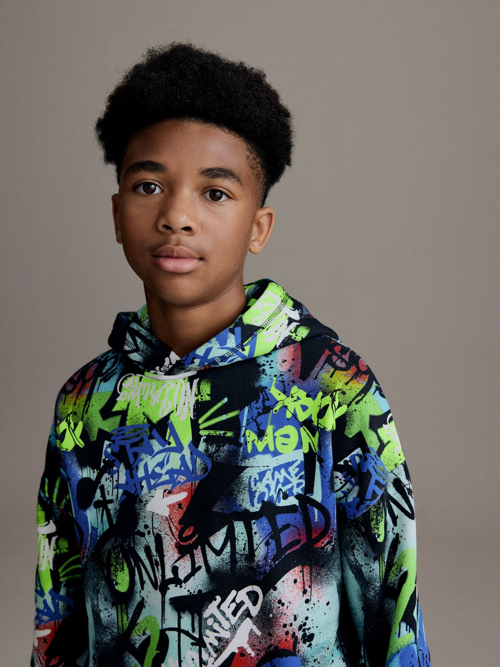 Толстовка с капюшоном для мальчика Next 784-391, Черный, Ярко-зеленый, Синий