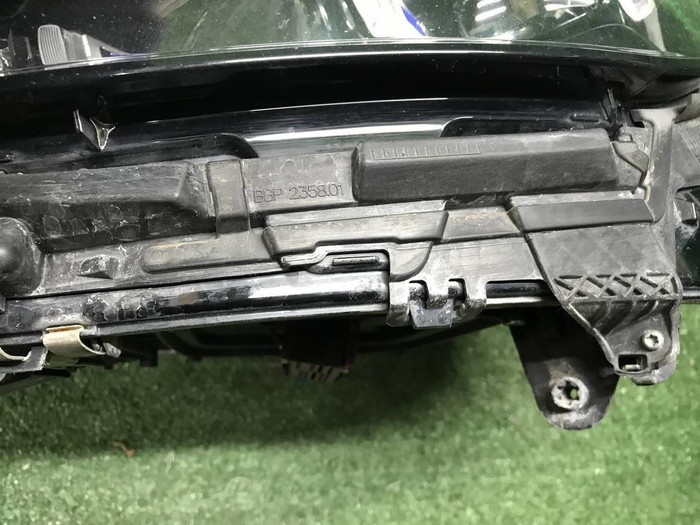 Фара левая Mercedes S W223 (20-нв) Digital Light