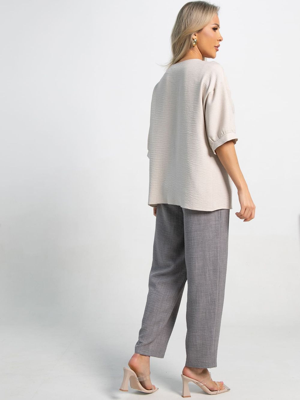 Костюм с брюками Питерская симфония (молочно-серый) К15803-8М LT Collection