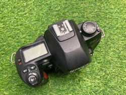 Nikon F80