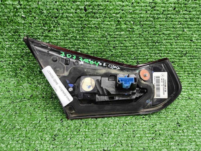 Фонарь правый внутренний Mercedes E W213 (20-23)