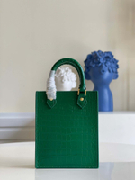 Louis Vuitton Petit Sac Plat