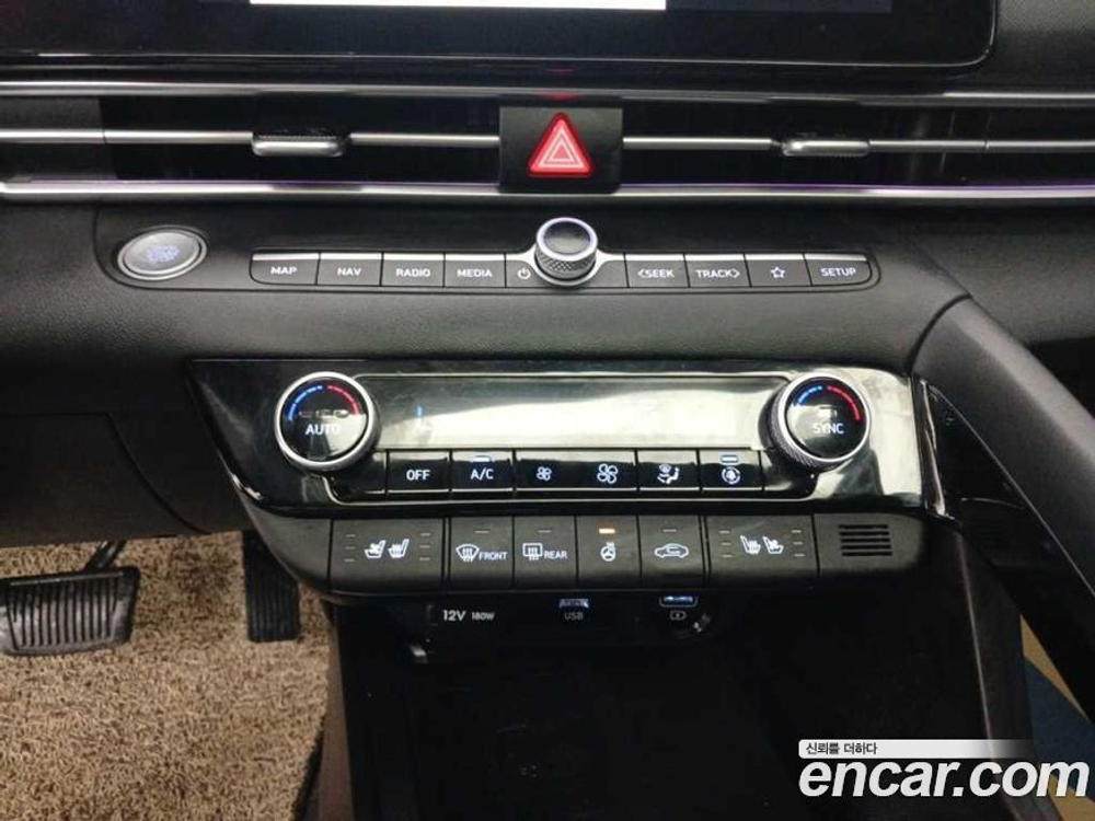 Hyundai Avante (CN7) 1.6 (03.2022)
