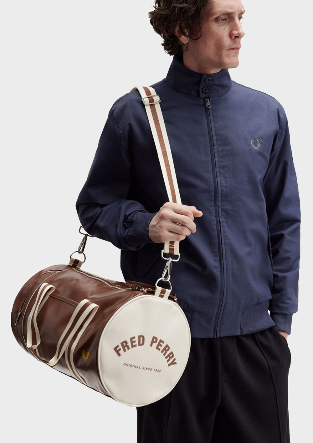 Сумка FRED PERRY Classic Barrel Bag