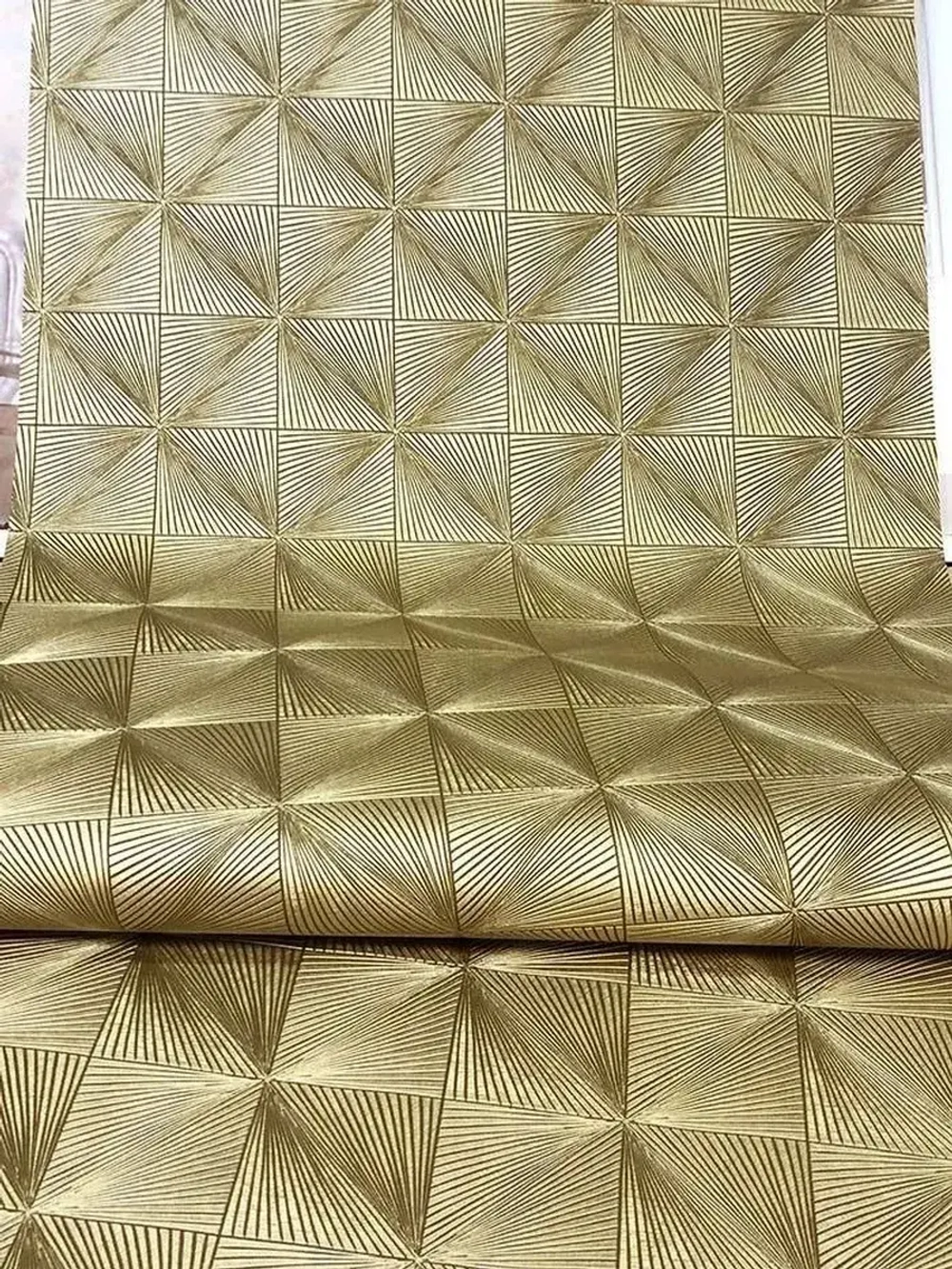 Обои флизелиновые CR 3503 Clarence Бельгия