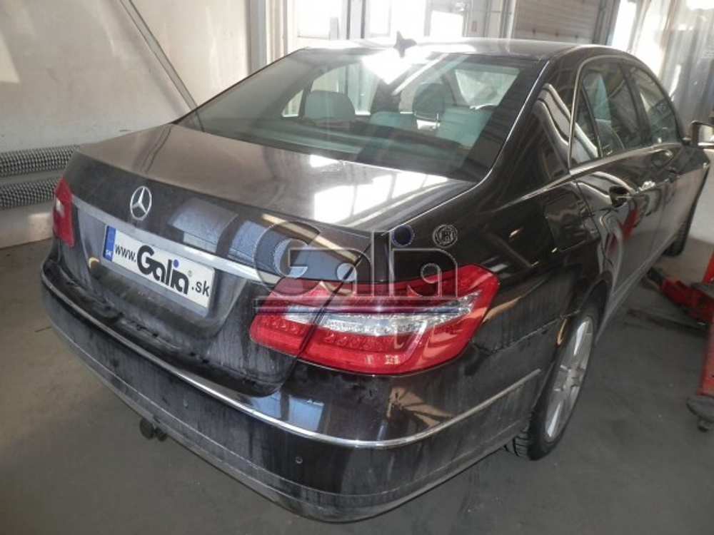 Фаркоп оцинкованный Galia M138С для Mercedes E-Class седан 2009-2016(паспорт и сертификат в комплекте)(без электрики)
