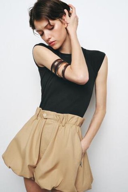 ZARA НАБОР ЖЕСТКИХ ДЕРЕВЯННЫХ БРАСЛЕТОВ, ЗОЛОТИСТЫЙ