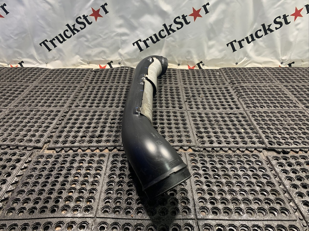 Патрубок воздушного фильтра