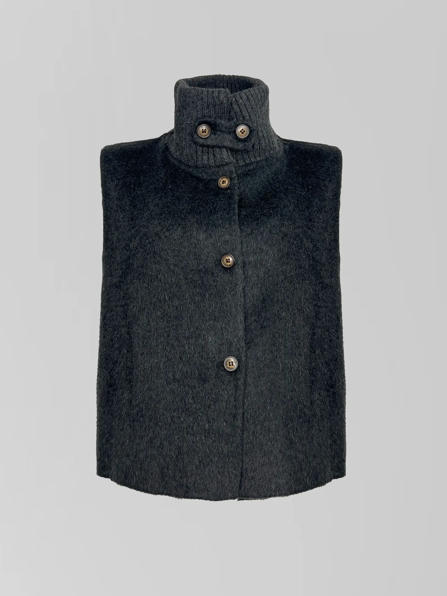 Пальто Monroe 8166 укороченное со встроенным жилетом и вязаным воротником