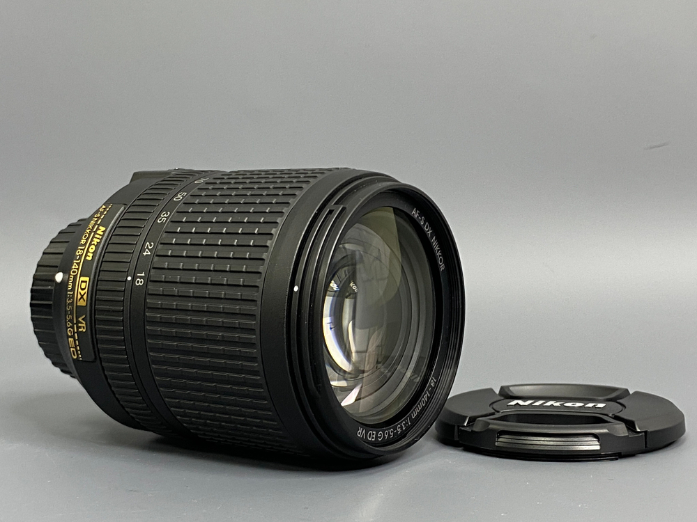 Nikon 18-140mm 3.5-5.6G ED AF-S VR DX