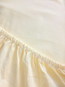 Постельное белье сатин Milky Garden "Ваниль" 1,5-сп Наволочка 50х70 см 1 шт Простынь на резинке 90x200 см Пододеяльник 145x215 см