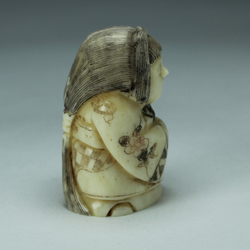 Нэцкэ Девушка