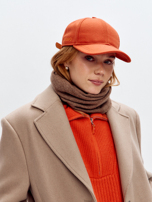 Бейсболка из шерсти