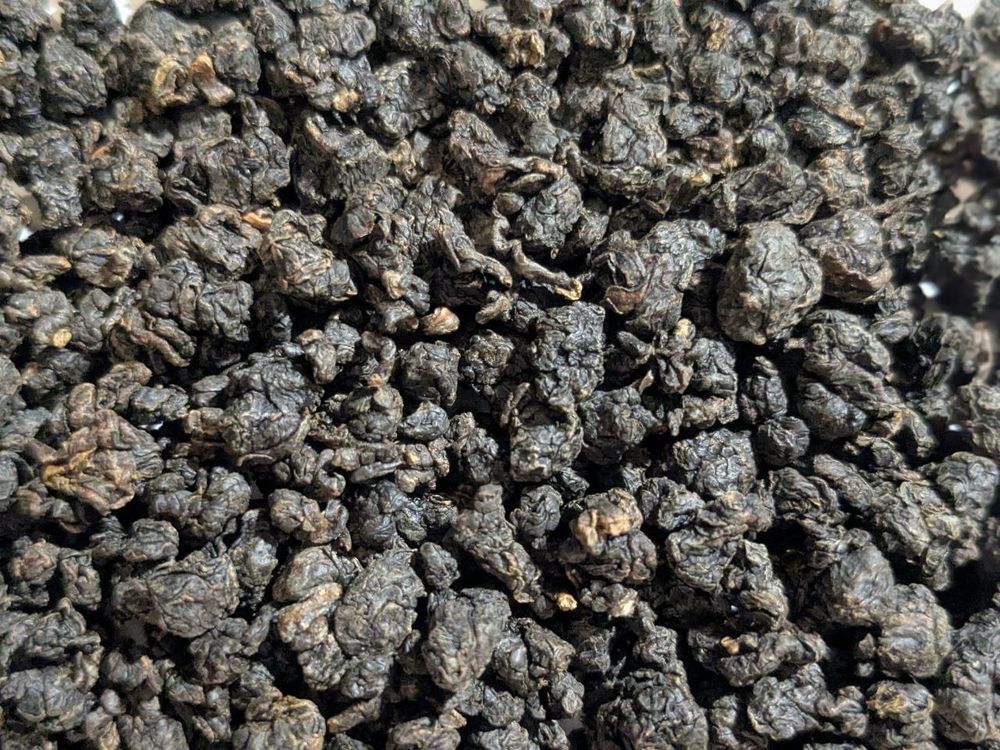 Улун Красный Солнца и Луны (Жи Юэ Тан Хун Улун)