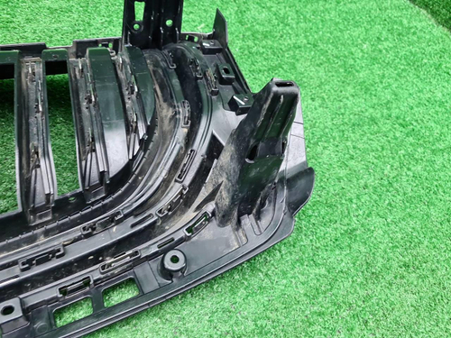 Решетка радиатора Geely Monjaro (2021-н.в.)