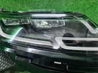 Фара правая Range Rover Velar (2017-2023) LED