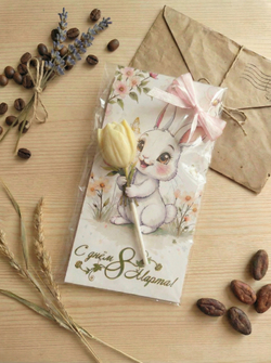 Открытка "Зайка с тюльпаном"