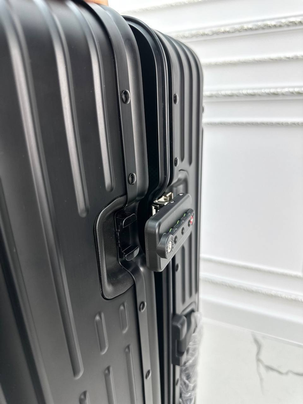 Чемодан Rimowa L