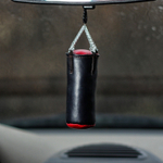 Кожаная подвеска на зеркало авто "Боксёрский мешок" OKAP-009