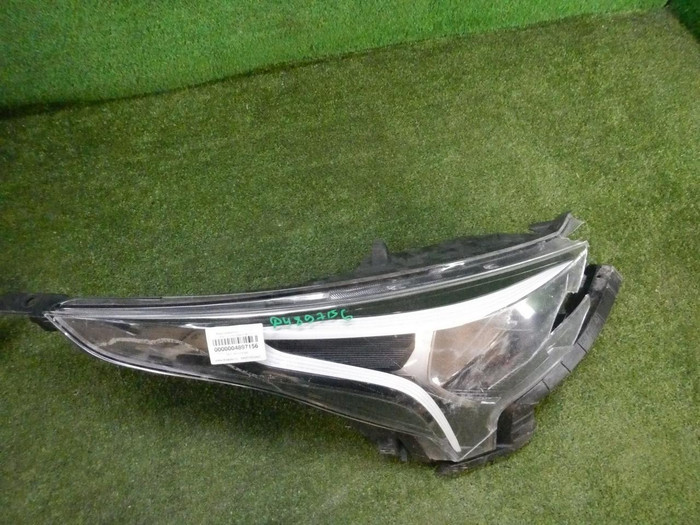 Битая Фара правая Kia Rio 4 (2020-н.в.) галоген