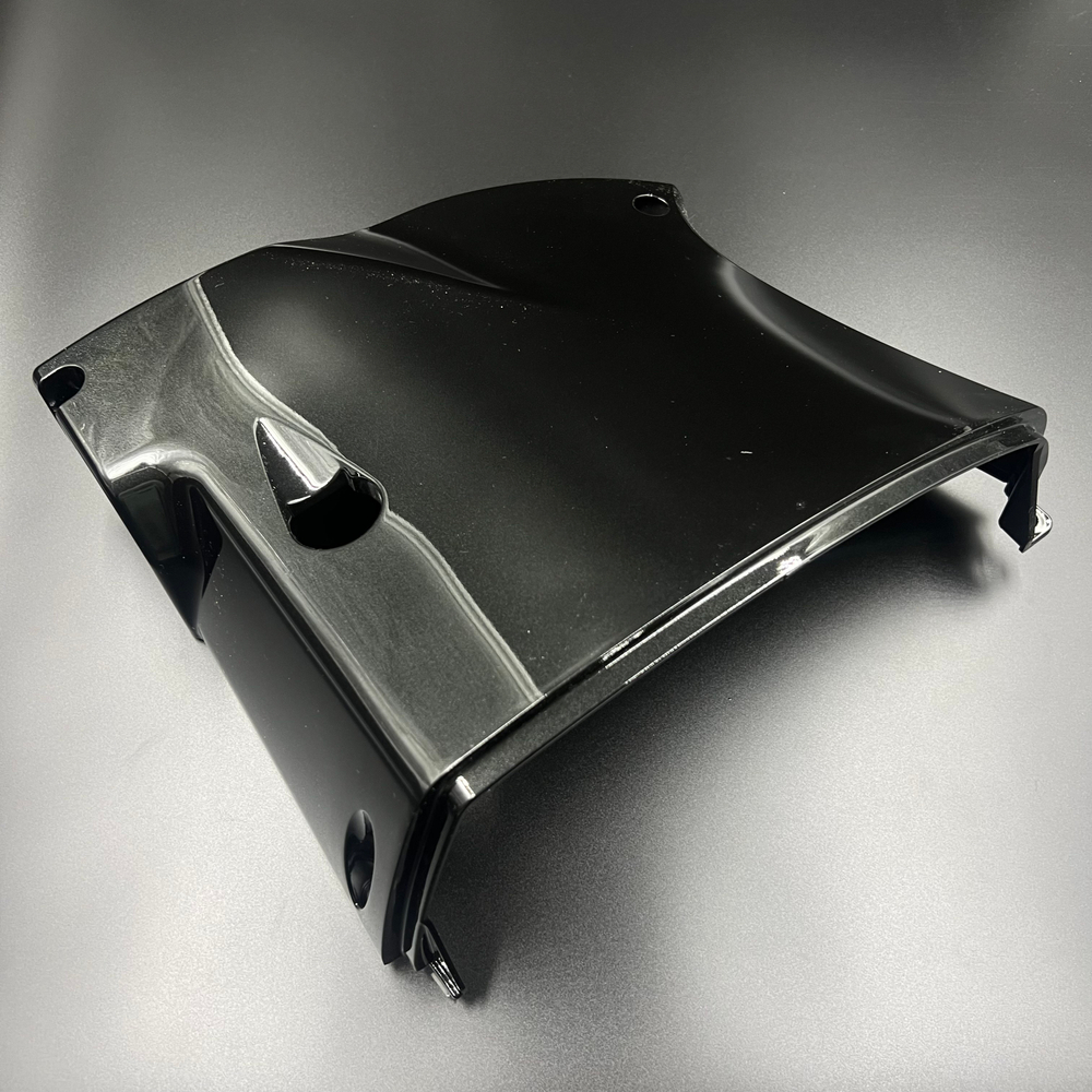 Боковая крышка правая Suzuki DF150-DF200 (L) (61131-96J03-0EP) (Suzuki)