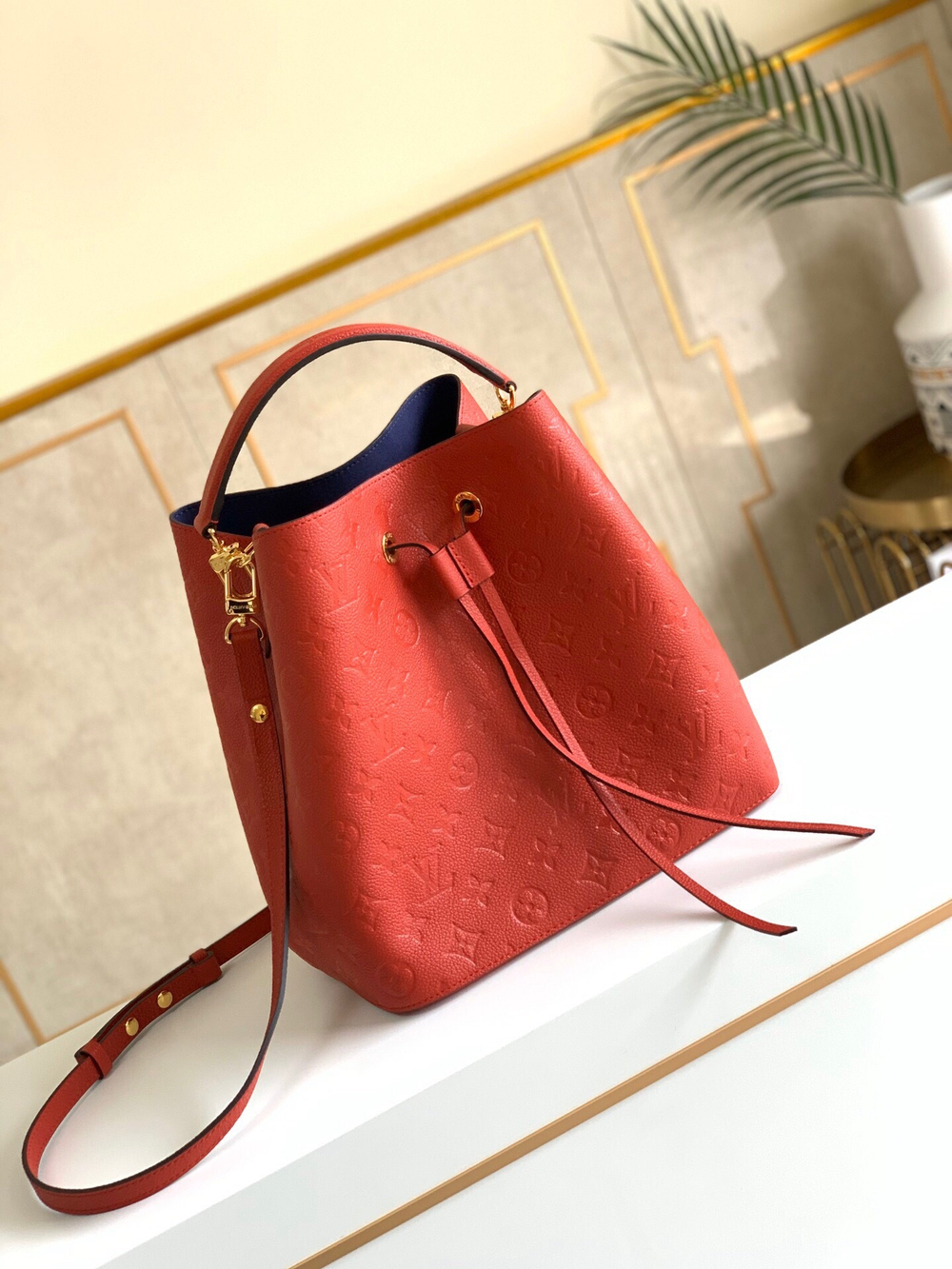 Louis Vuitton NeoNoe MM