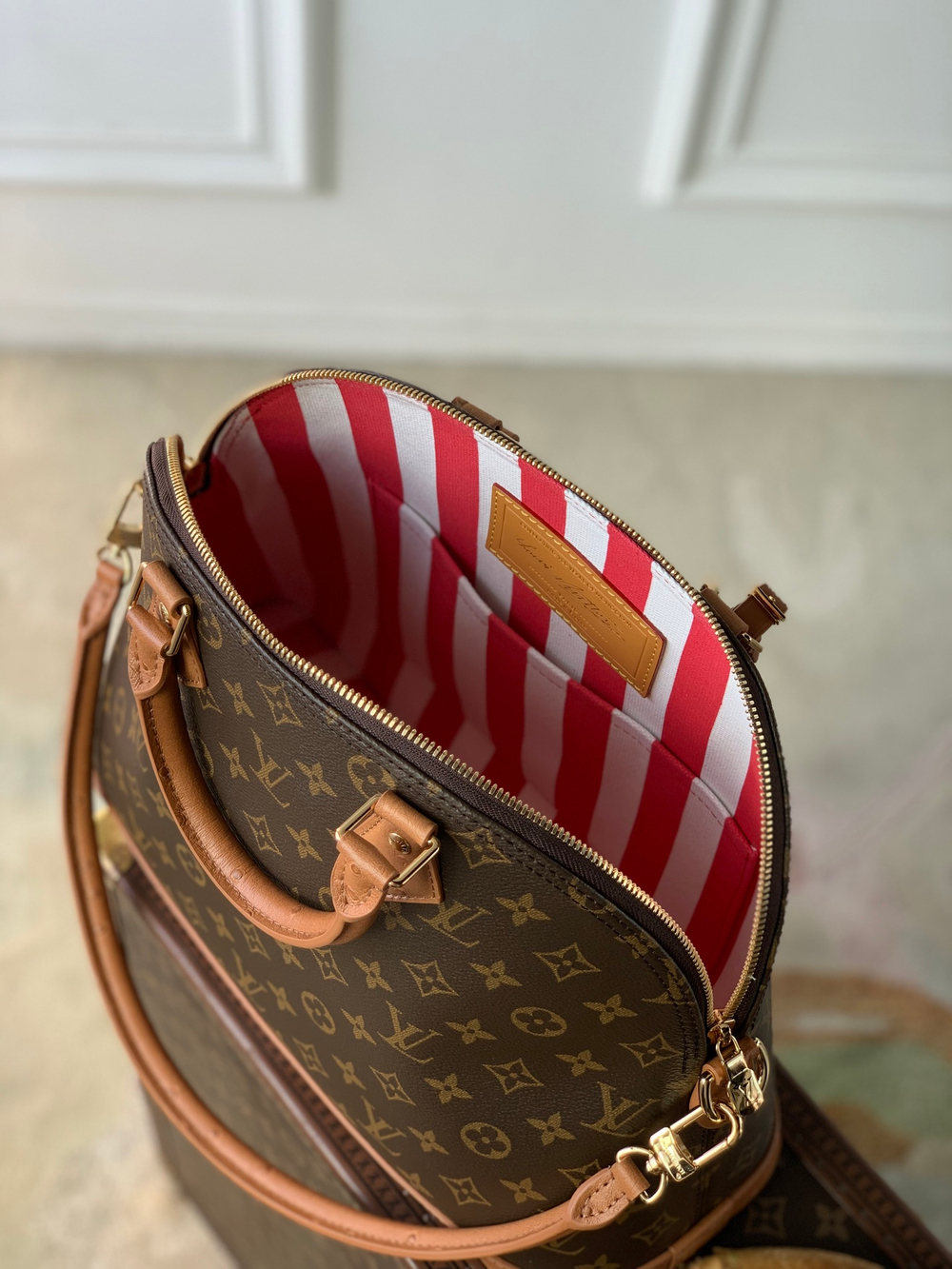 Louis Vuitton Alma MM Soft