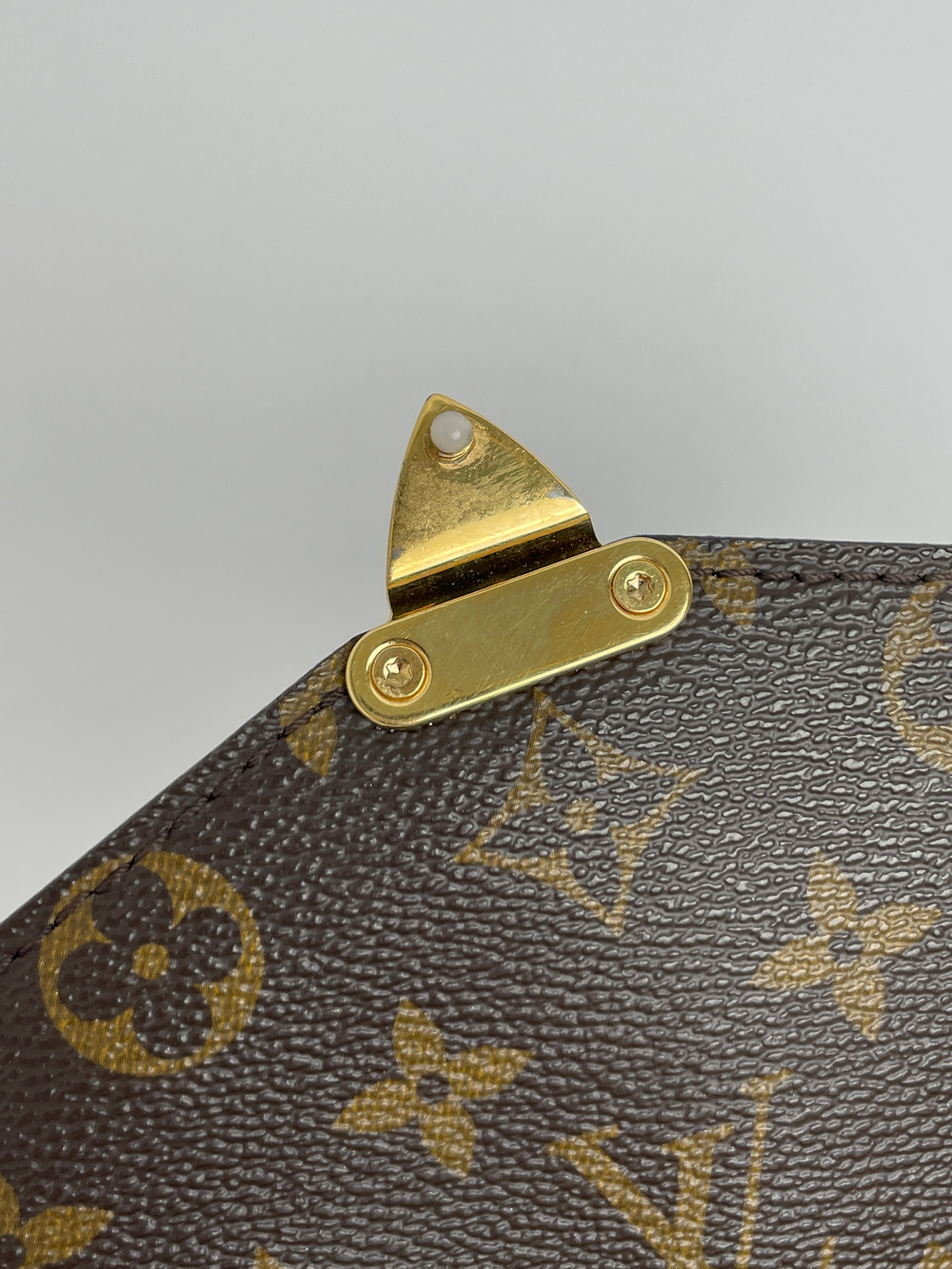 Сумка Louis Vuitton POCHETTE METIS