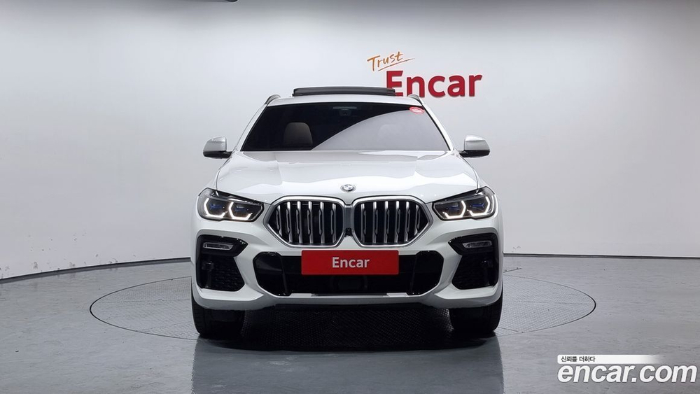 BMW X6 (G06) xDrive40i M Sports (10.2021)