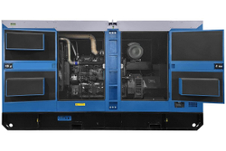 Дизельный генератор ТСС ЭД-200-Т400 в шумозащитном кожухе на прицепе