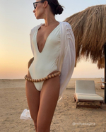 СЛИТНЫЙ КУПАЛЬНИК С ВЫРЕЗОМ