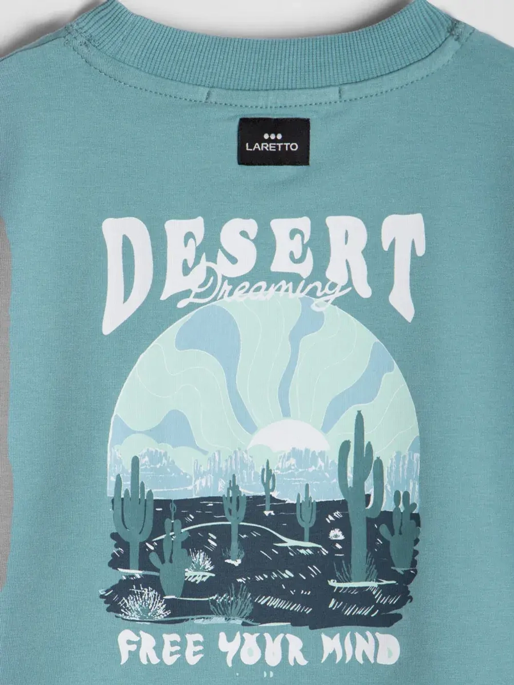 Лонгслив для девочки в летний