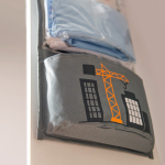 Кармашки для детского сада, на липучке. Экскаватор с глазками-помпонами