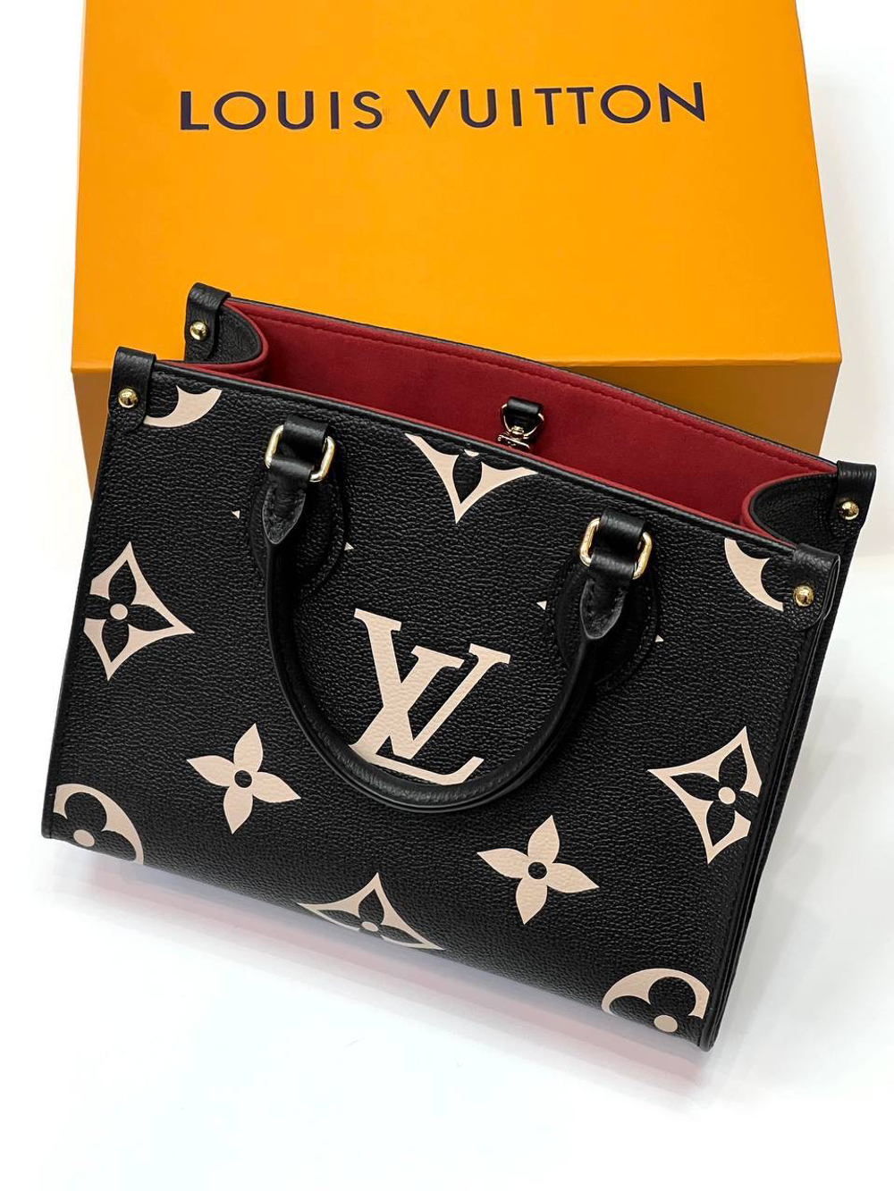 Сумка Louis Vuitton Grand Palais