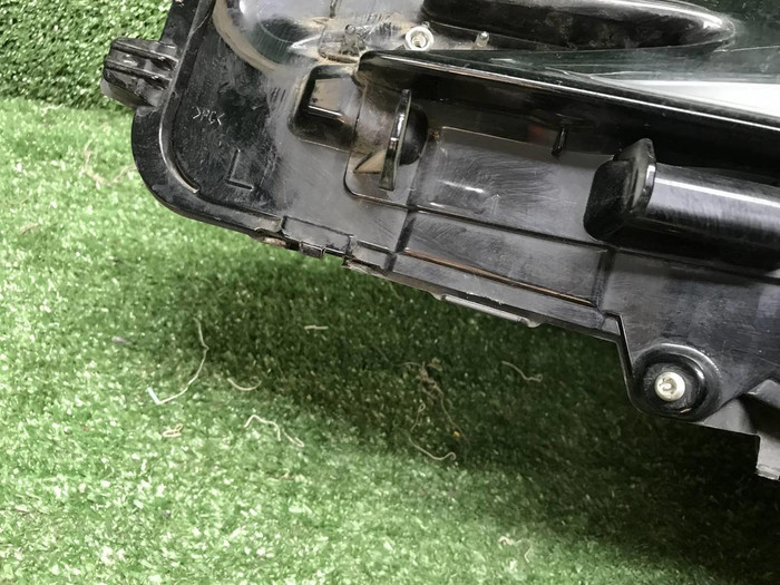 Фара левая Lexus ES 7 (2018-2021) LED